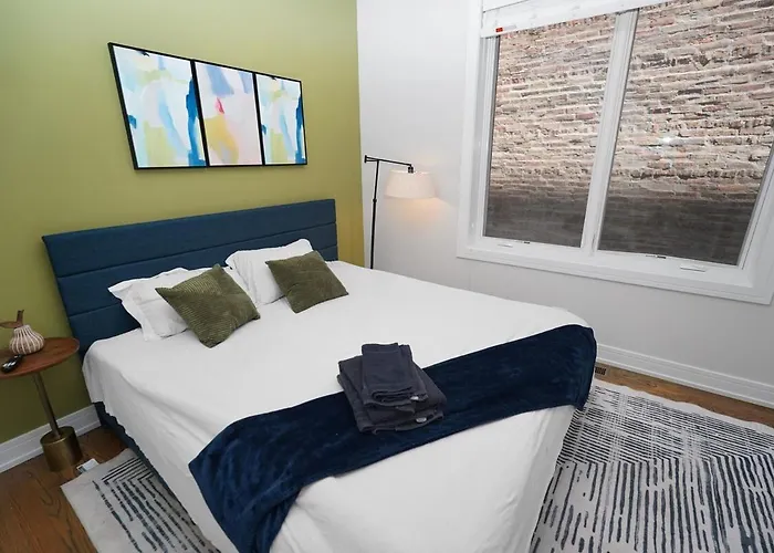 Little Italy 5br With Optional Parking